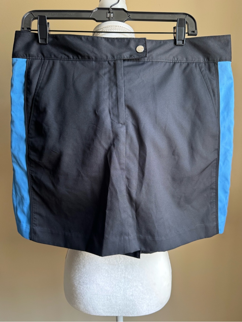 IZOD XFG COOL FX Black & Blue Golf Skirt Skort Size 12 NWT